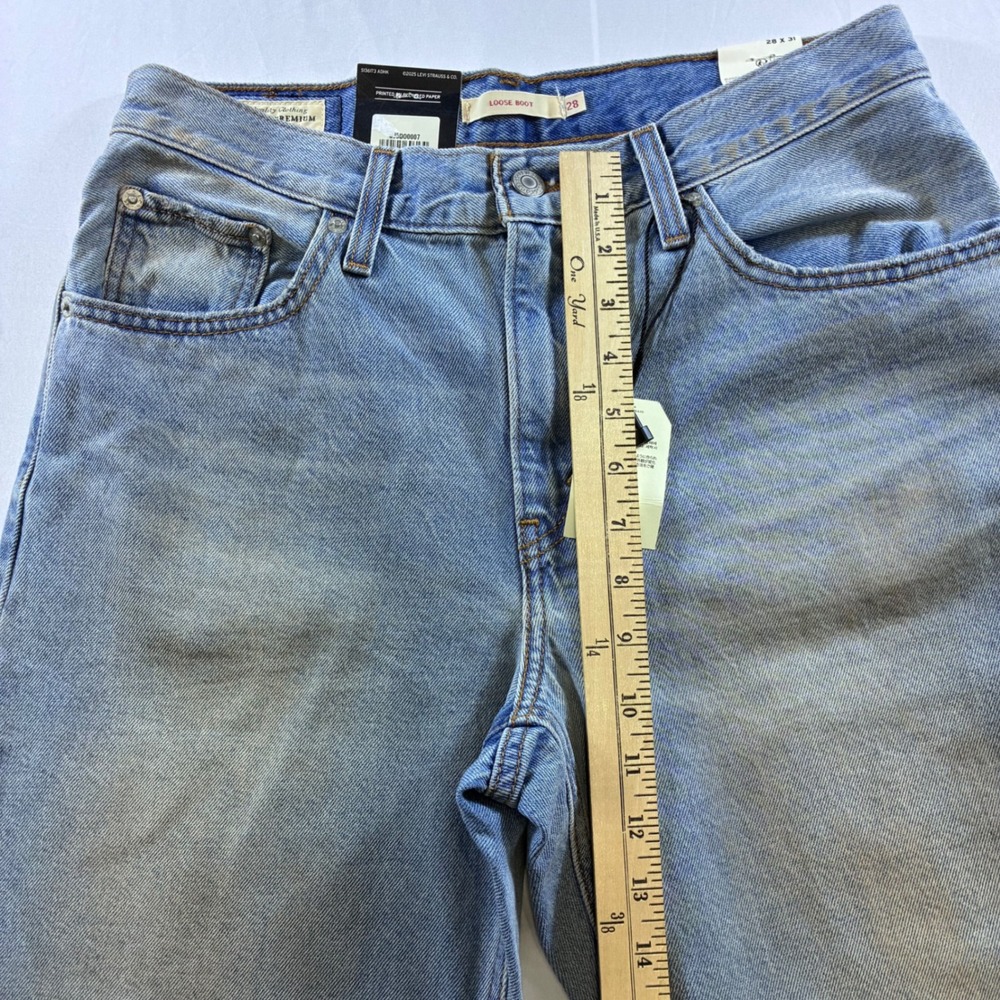 Levis Premium Loose Boot Jeans Light Wash Mid Rise Wide Leg 28x31 NEW - Picture 3 of 9